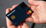 MasterCard выпустила биометрическую кредитную карту со встроенным датчиком отпечатков